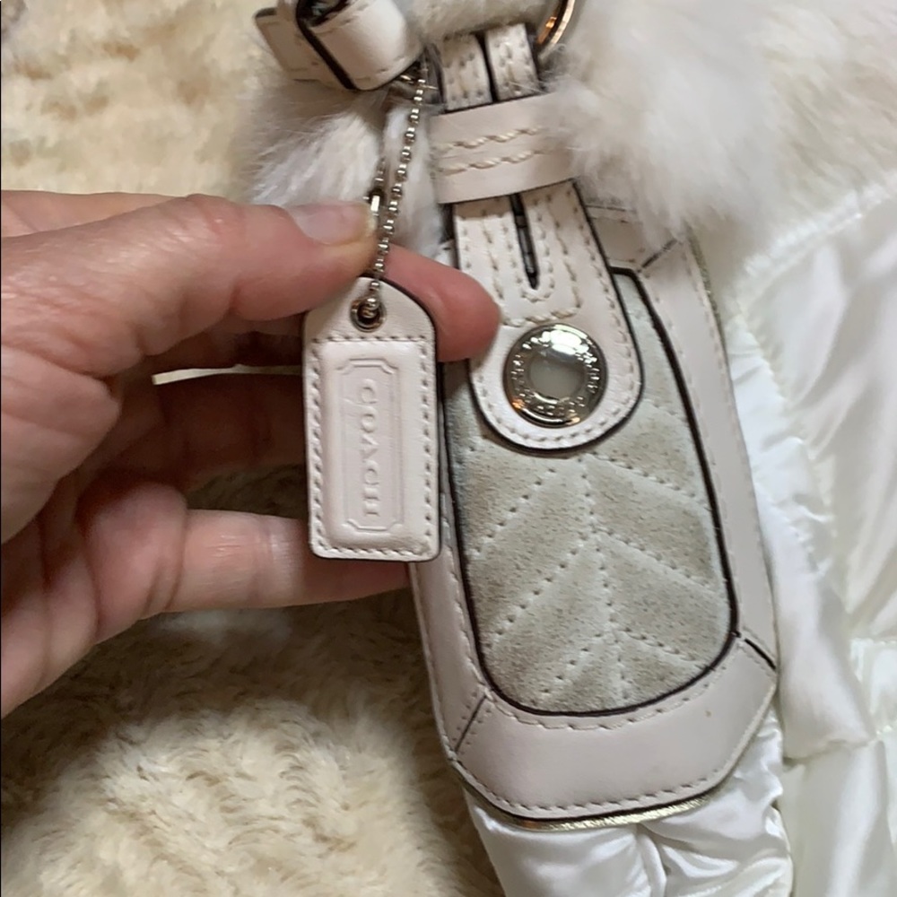RARE Vintage Coach Rabbit Hair puffer bag - Picture 8 of 8